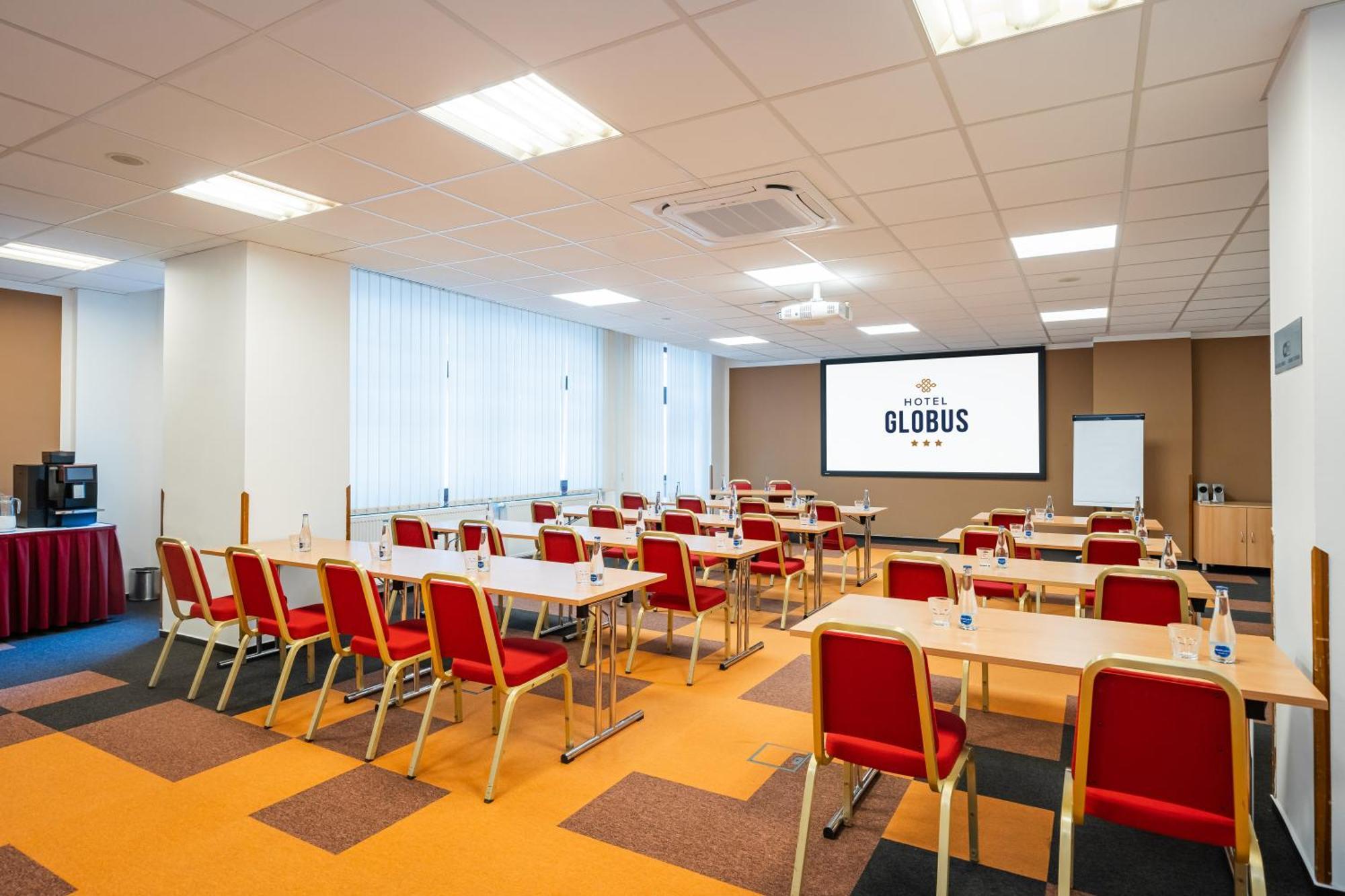 Hotel Globus Прага Екстериор снимка