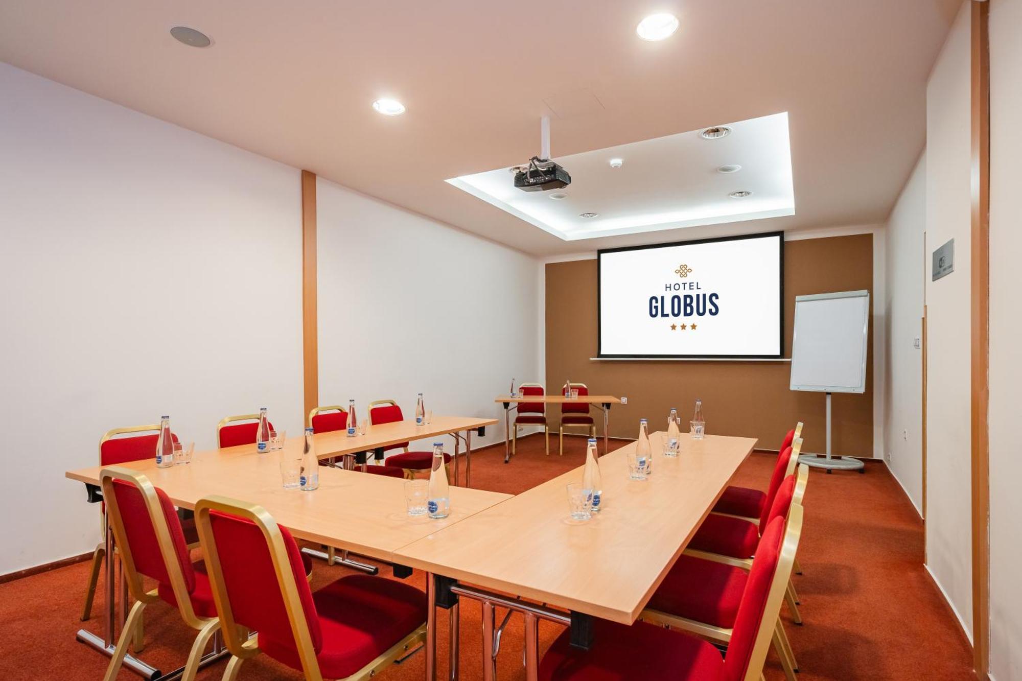 Hotel Globus Прага Екстериор снимка