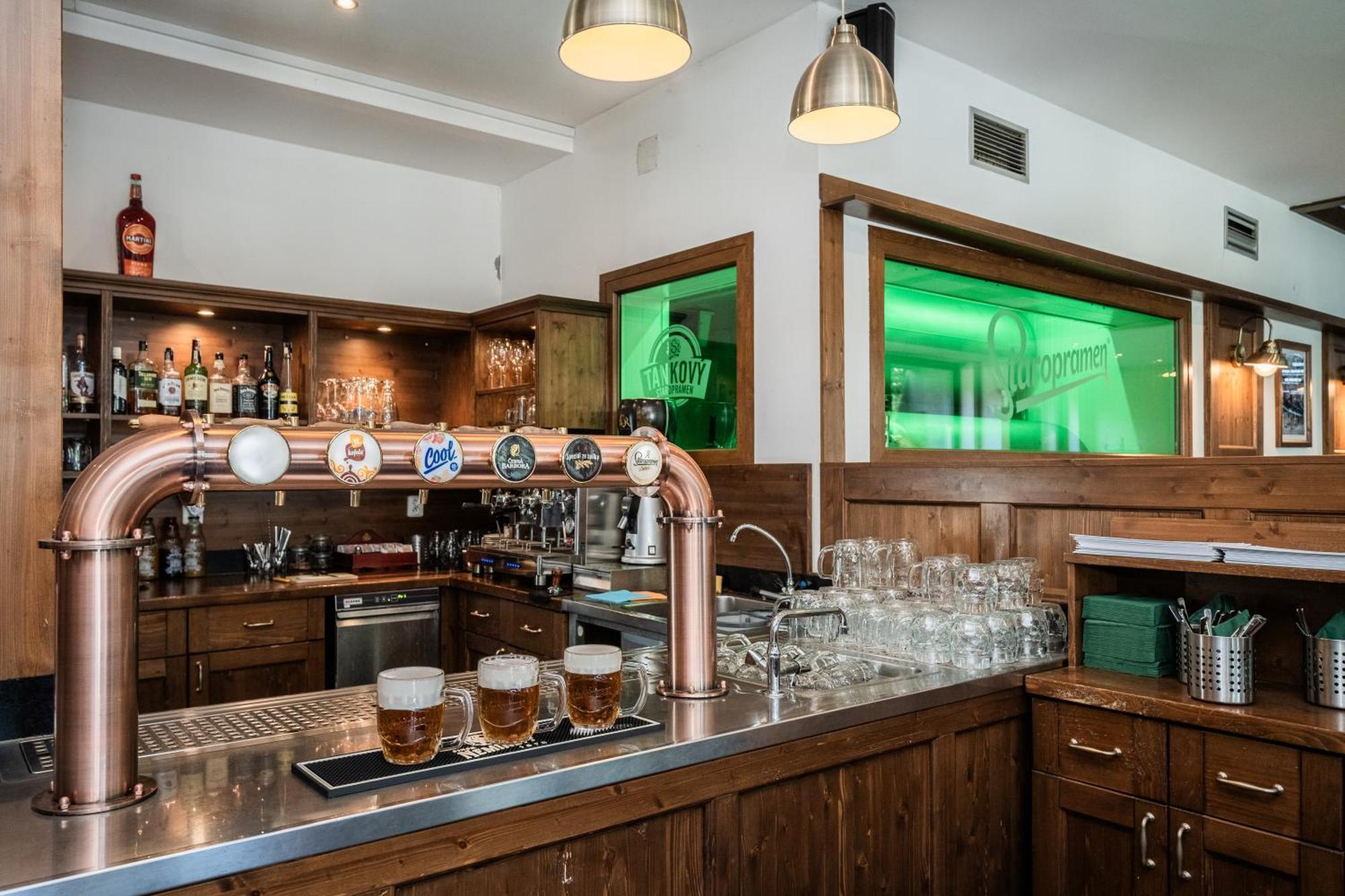 Hotel Globus Прага Екстериор снимка