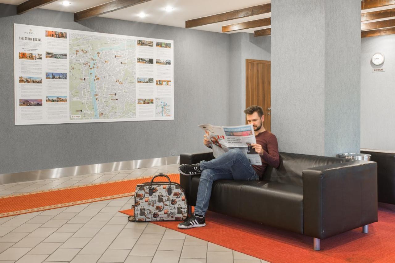 Hotel Globus Прага Екстериор снимка