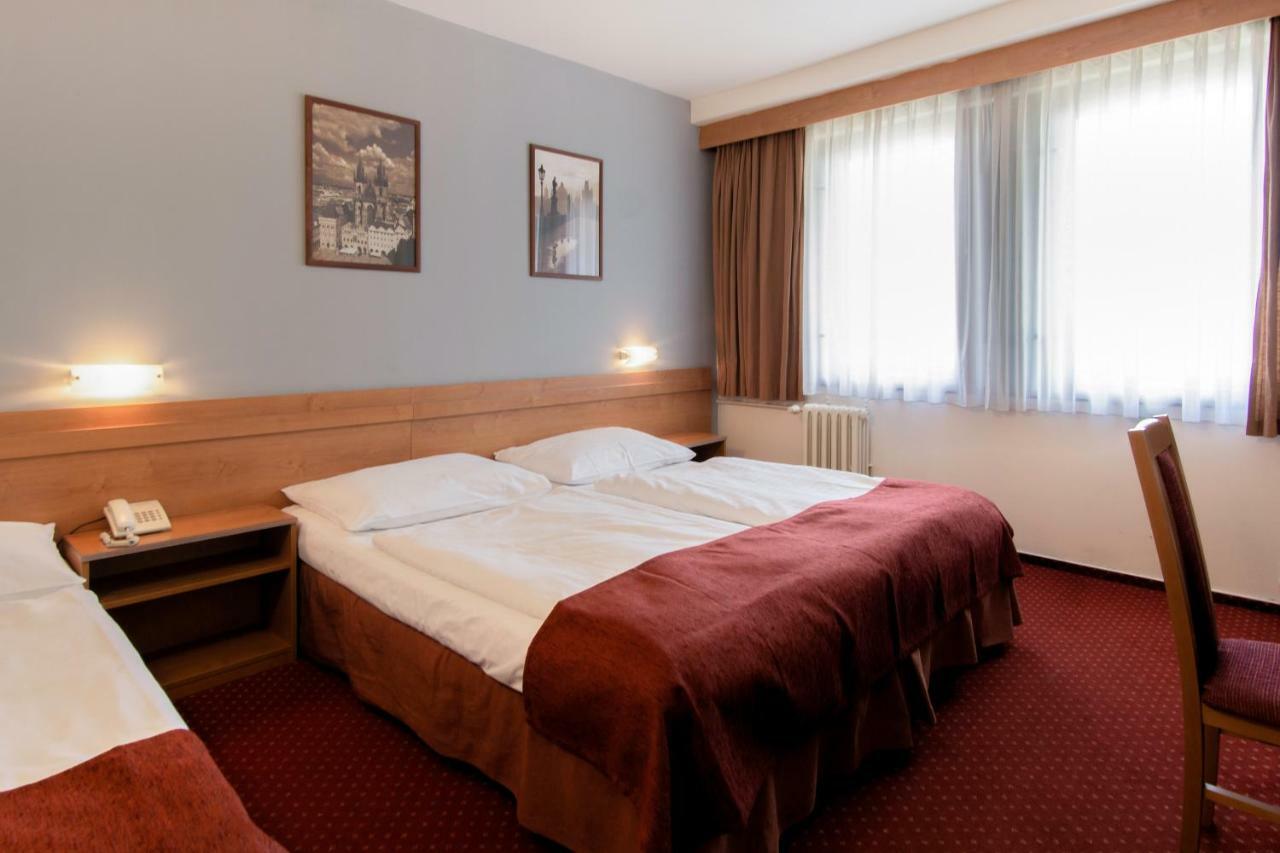 Hotel Globus Прага Екстериор снимка